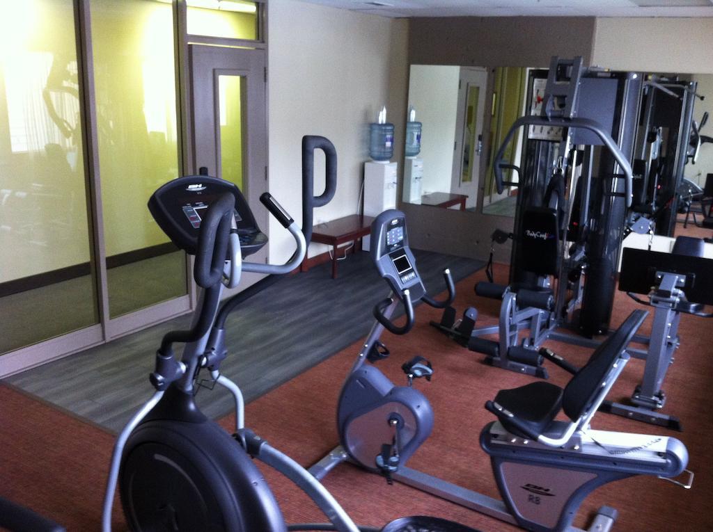 Dartmouth Oceanview Hotel Room photo