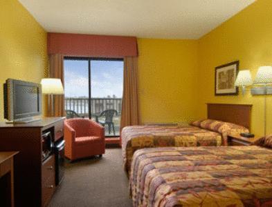 Dartmouth Oceanview Hotel Room photo
